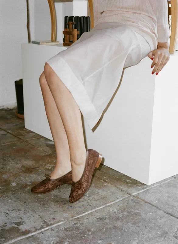 Valentina in Mousse Lace sold by LOQ