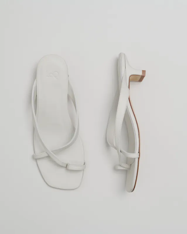 Manuela in Hueso sold by LOQ