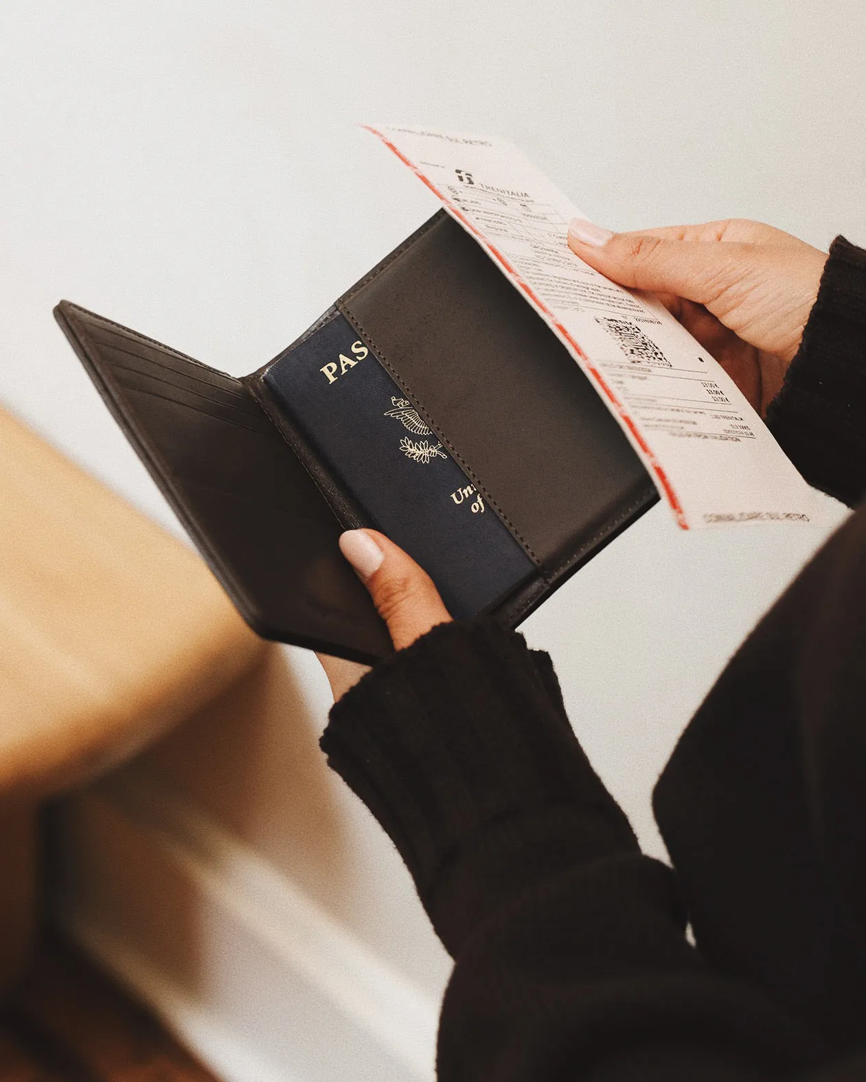 Este Passport Holder sold by Bembien product image thumbnail 3