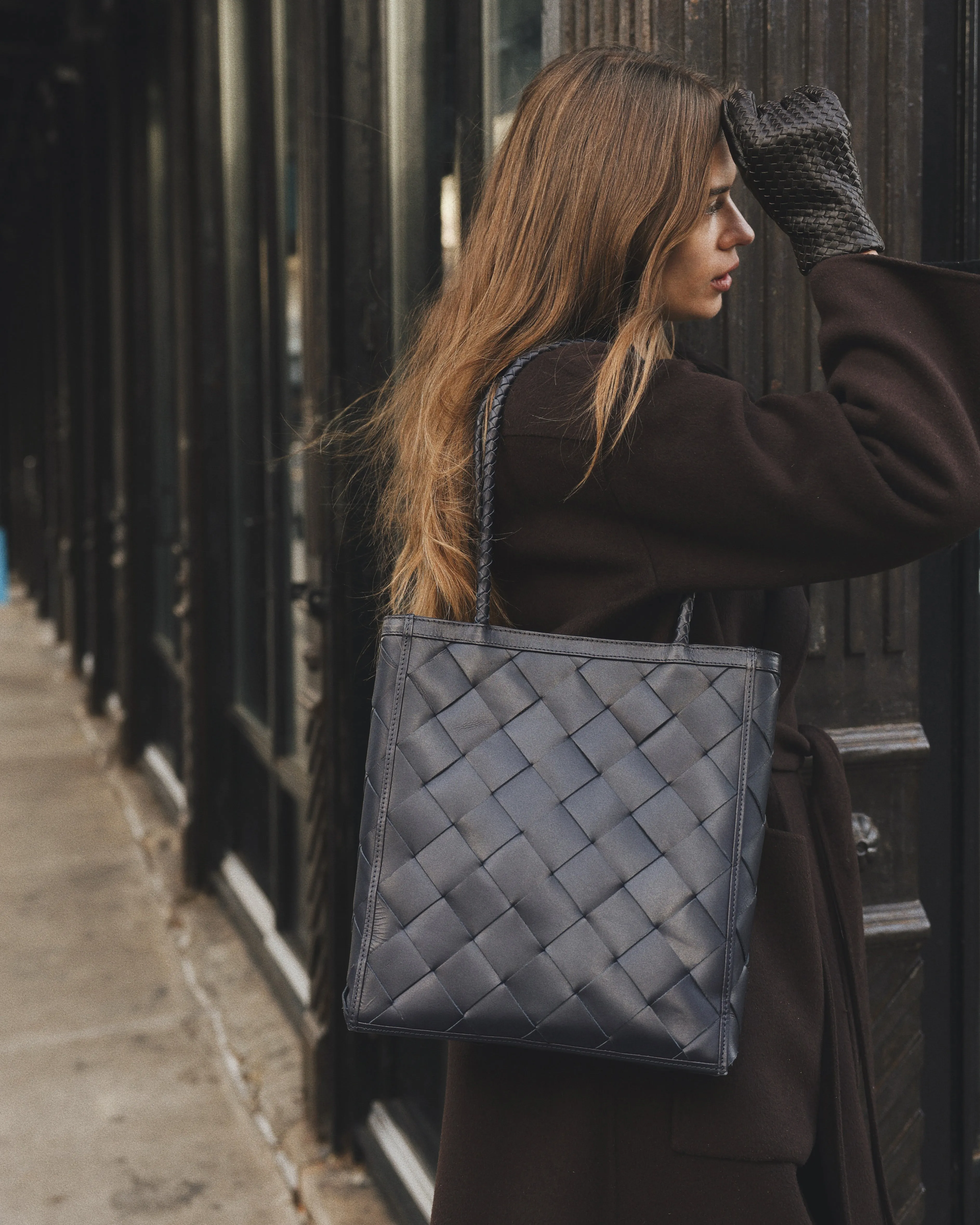 Le Tote - Grande Weave sold by Bembien product image thumbnail 2