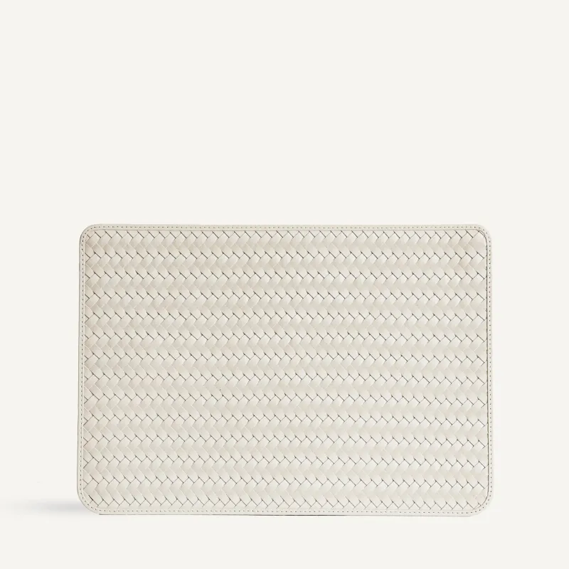 Lia Laptop Case - Cream (Sample) made by Bembien