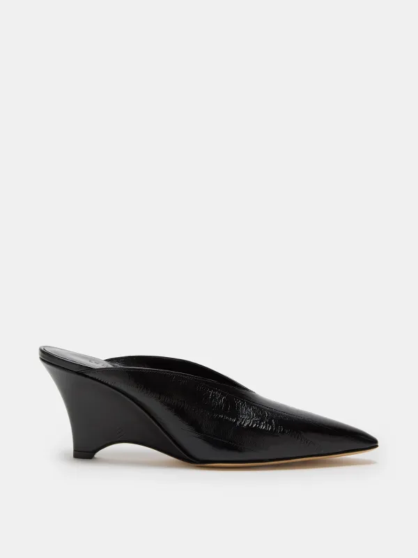 Victoria Wedge / Black Leather Eel Effect made by Le Monde Beryl
