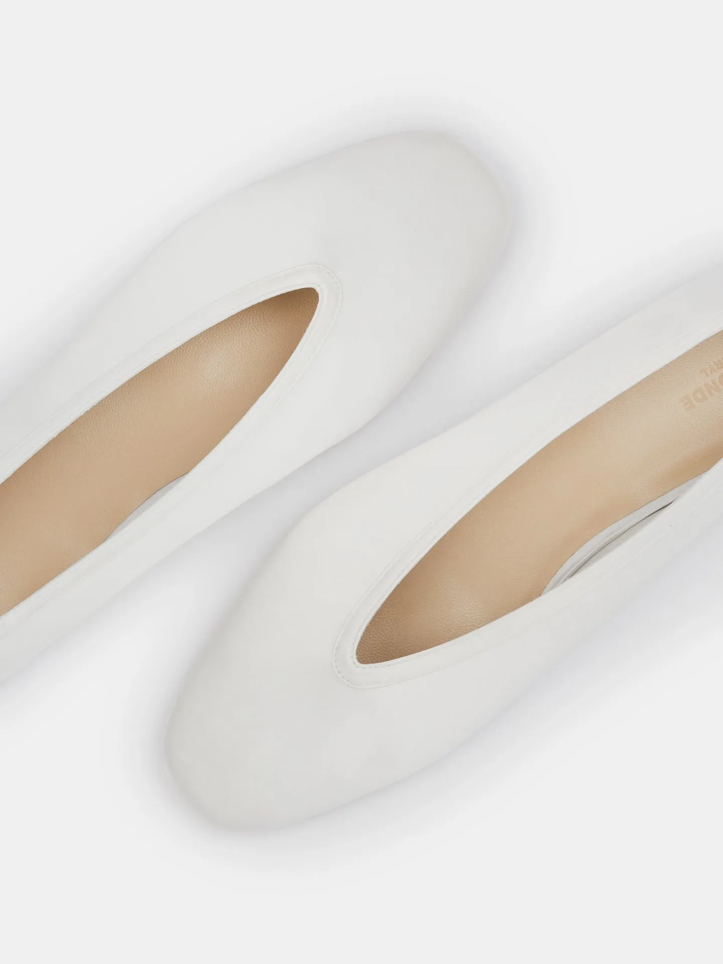 Luna Slipper / Ivory Satin sold by Le Monde Beryl product image thumbnail 4