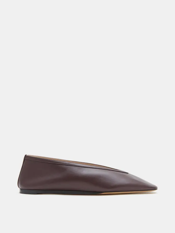 Luna Slipper / Bordeaux Leather sold by Le Monde Beryl