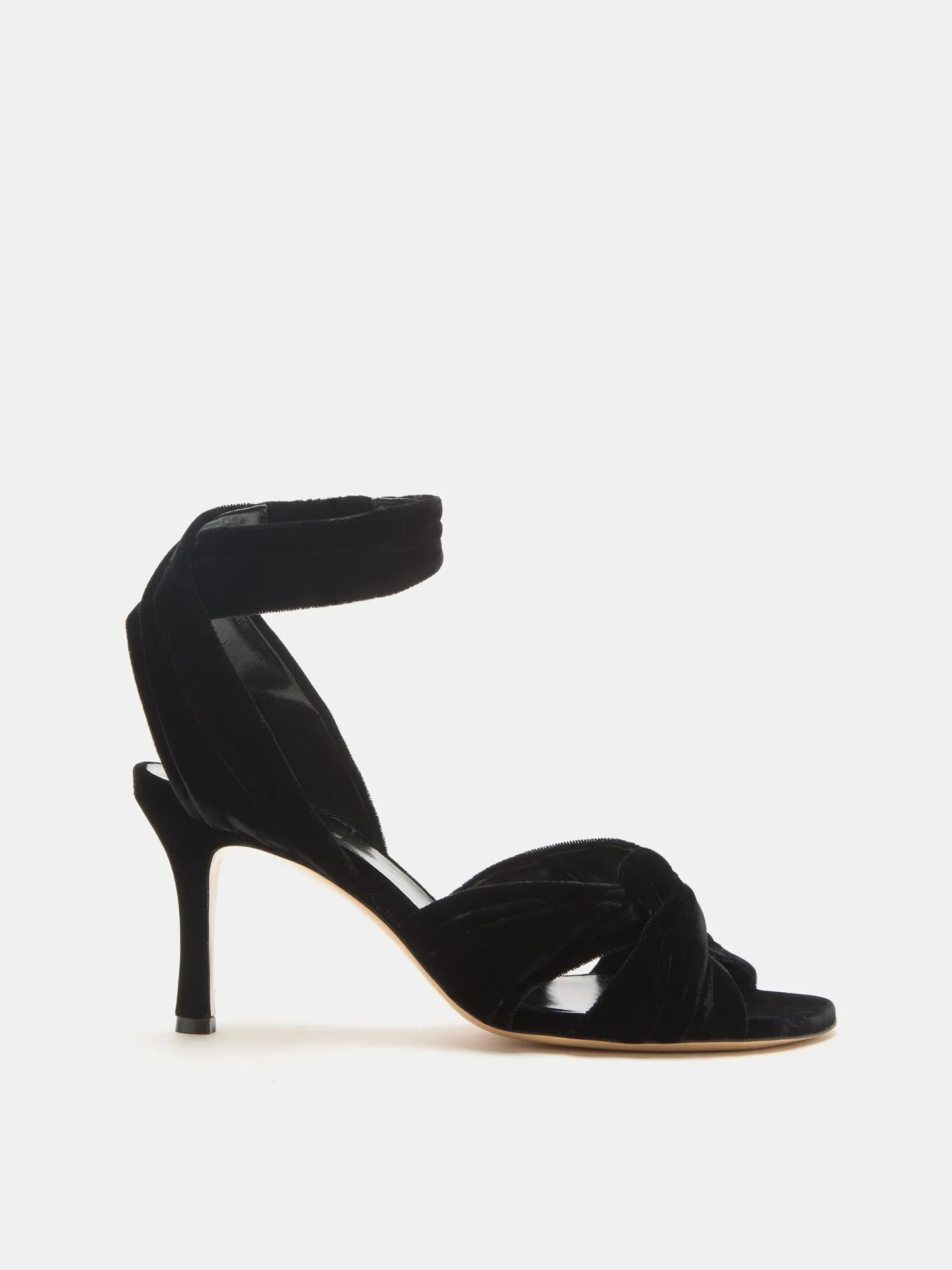 Antonia Pump / Black Velvet sold by Le Monde Beryl