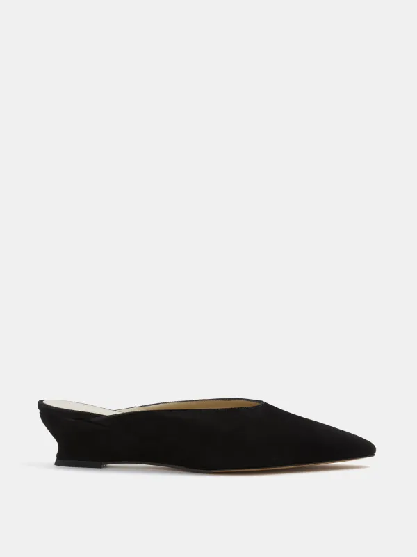 Victoria Micro Wedge Mule / Black Suede made by Le Monde Beryl