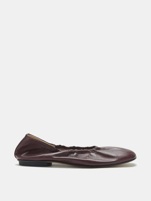 Mica Flat / Oxblood Leather made by Le Monde Beryl