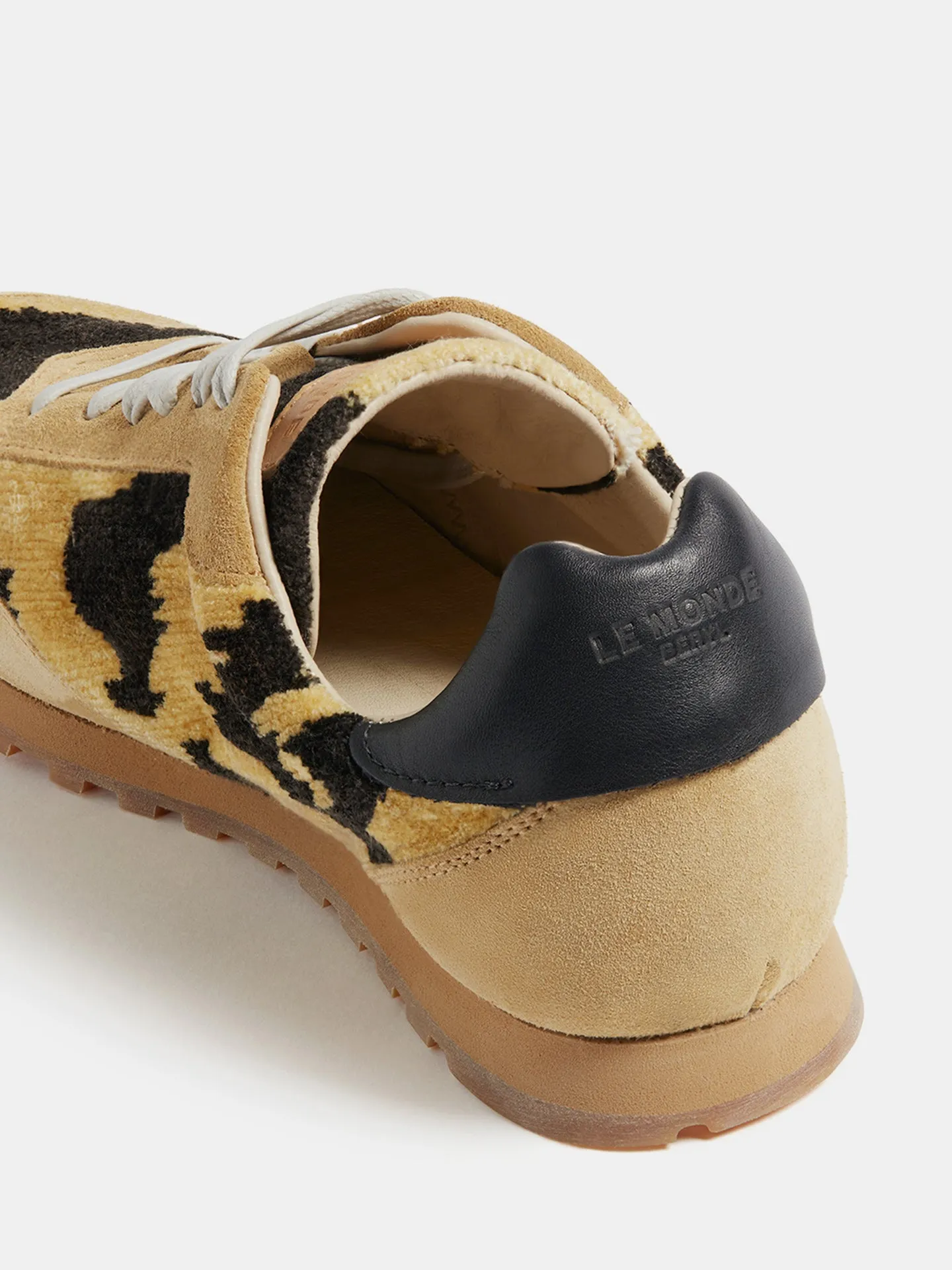 Slim Runner / Tiger Bevilacqua Velvet sold by Le Monde Beryl product image thumbnail 4