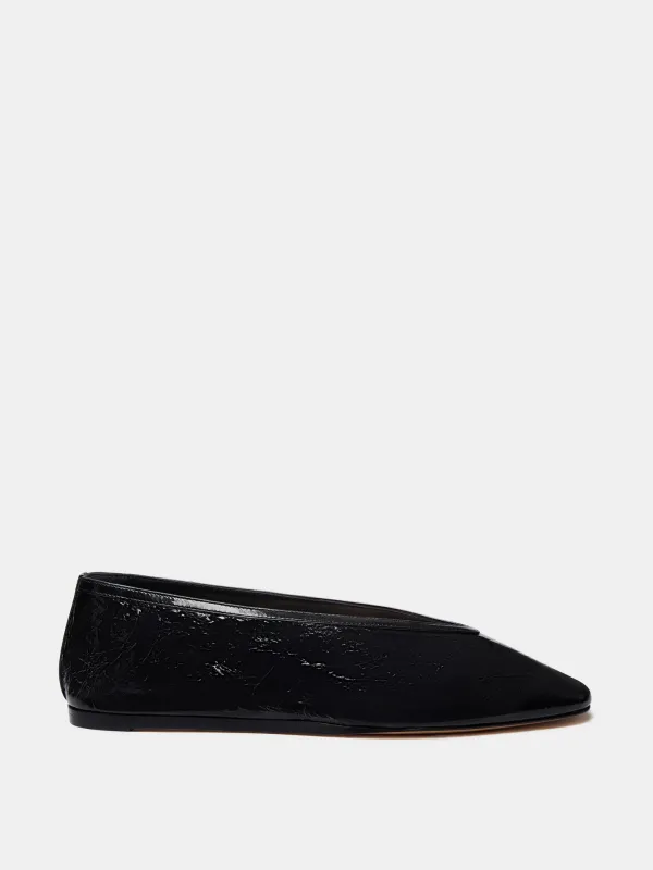 Luna Slipper / Black Naplack Leather sold by Le Monde Beryl