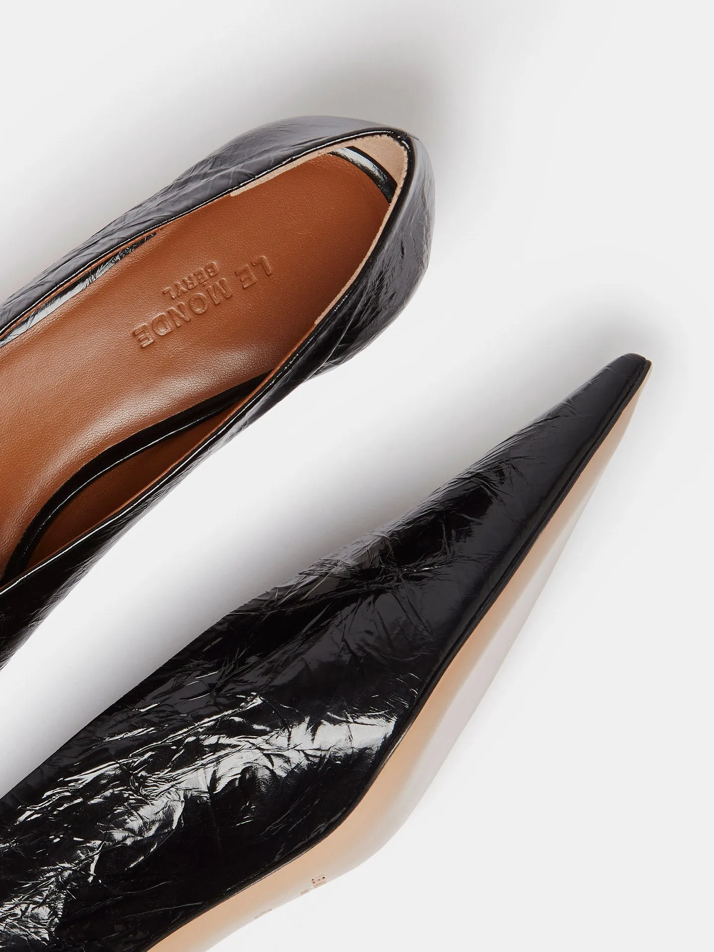 Babouche Kitten / Black Naplack sold by Le Monde Beryl product image thumbnail 5