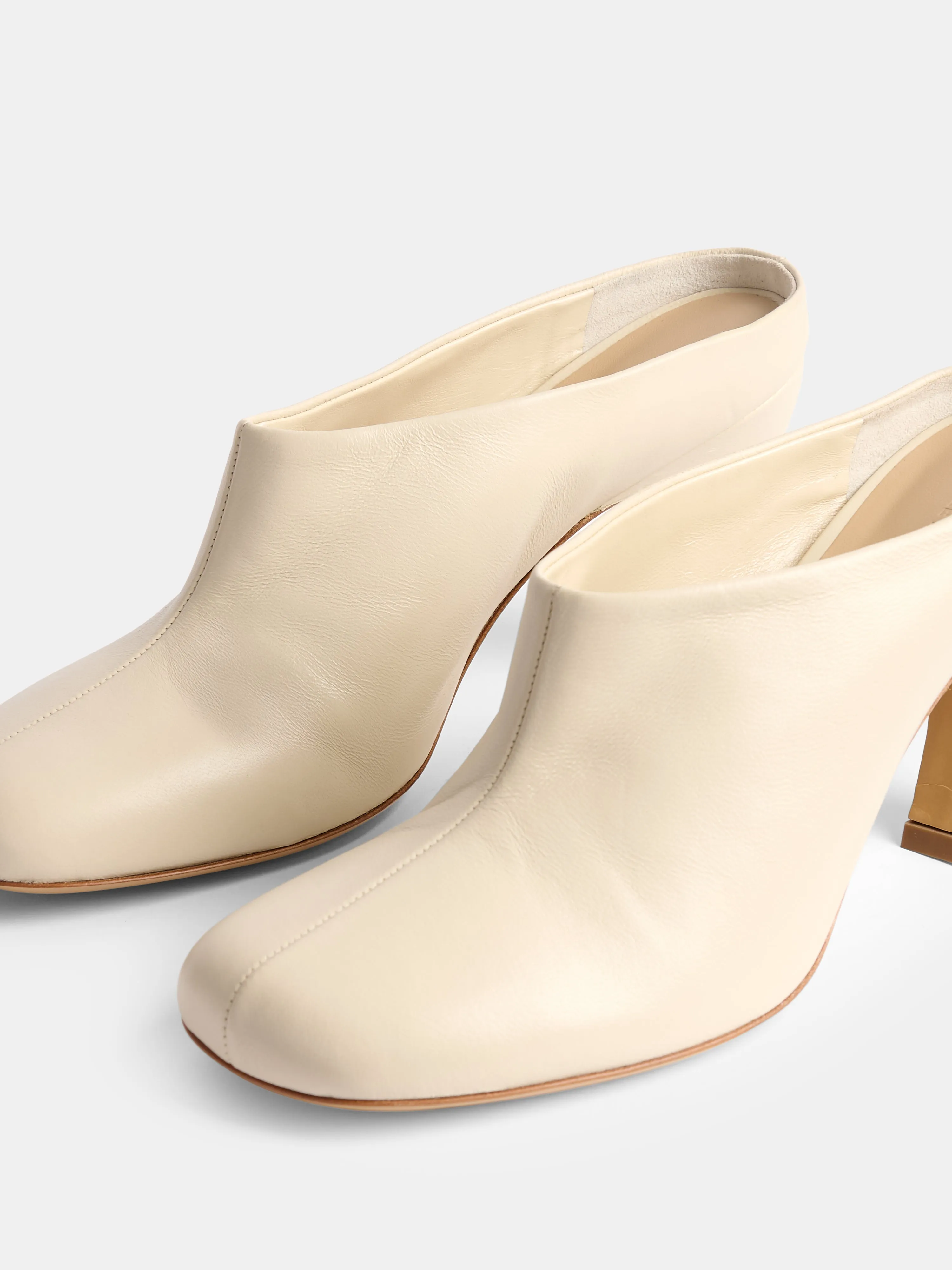 Mica Mule / Ecru Leather sold by Le Monde Beryl product image thumbnail 4