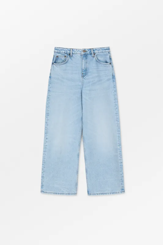 Taylor cropped jeans - Worn light blue sold by Skall Studio