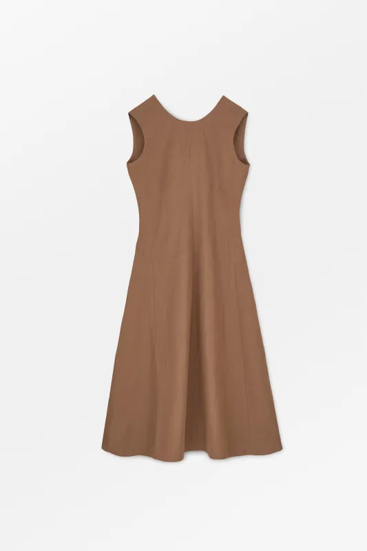 Antonia dress - Warm brown made by Skall Studio