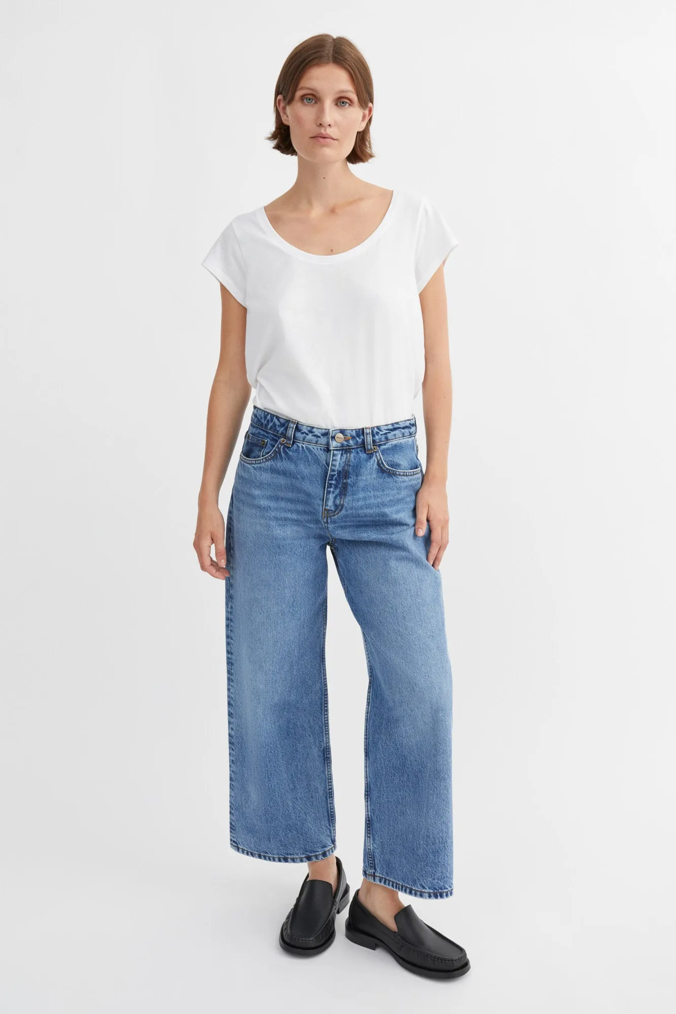 Taylor cropped jeans - Worn mid blue sold by Skall Studio product image thumbnail 2