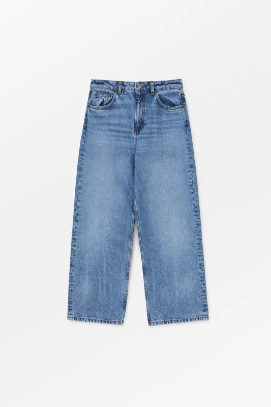 Taylor cropped jeans - Worn mid blue sold by Skall Studio