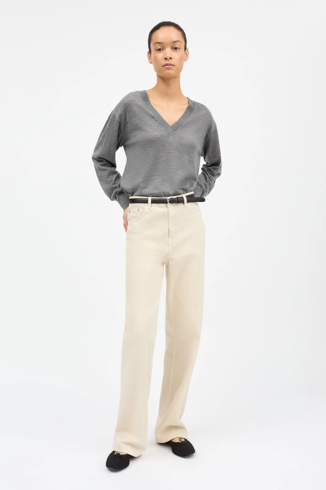 Maddy straight jeans - Beige sold by Skall Studio product image thumbnail 2