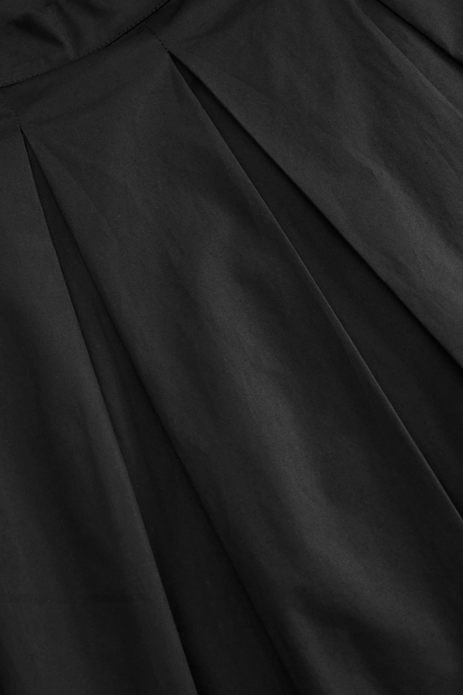 Valse skirt - Black sold by Skall Studio product image thumbnail 5
