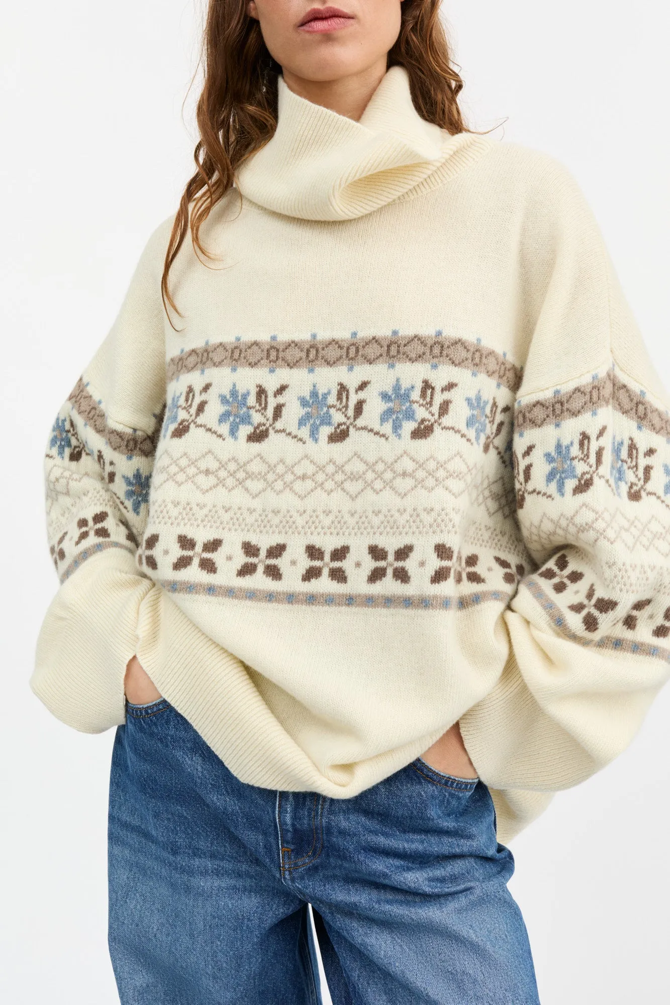 Leonora t-neck - Brown/Ecru jacquard sold by Skall Studio product image thumbnail 2