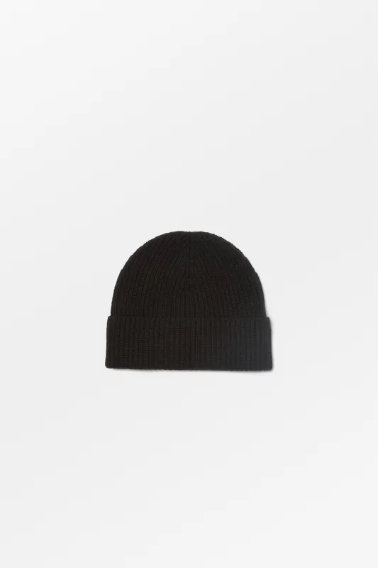 Aya beanie - Black made by Skall Studio