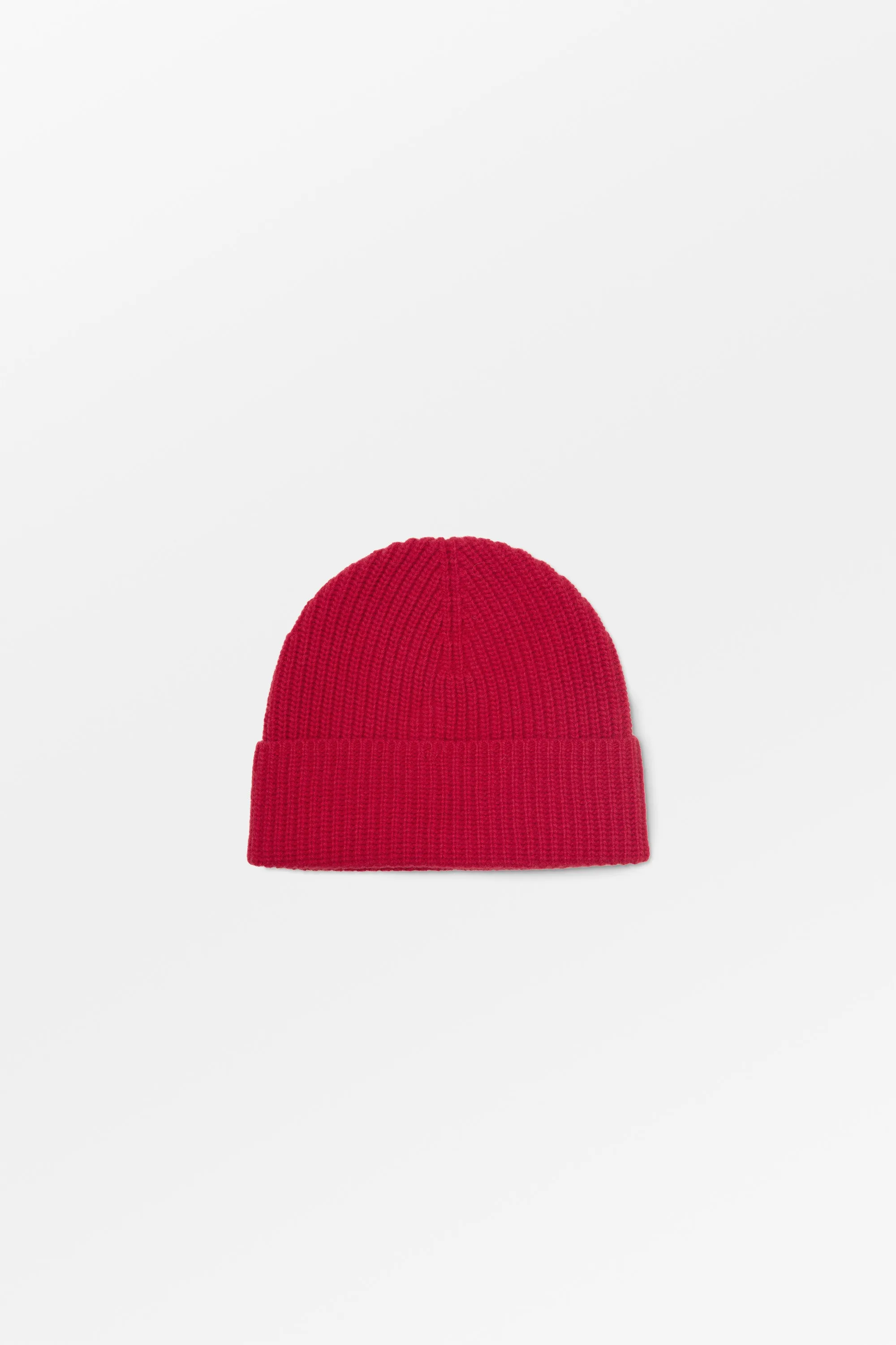 Aya beanie - Aurora red sold by Skall Studio