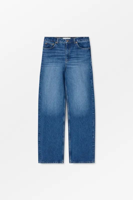 Maddy straight jeans - Vintage washed blue sold by Skall Studio