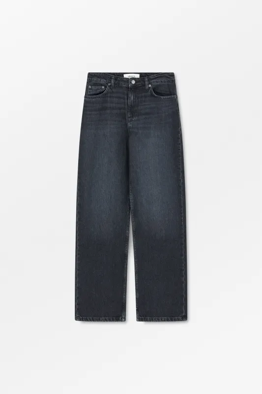 Maddy straight jeans - Vintage washed black sold by Skall Studio
