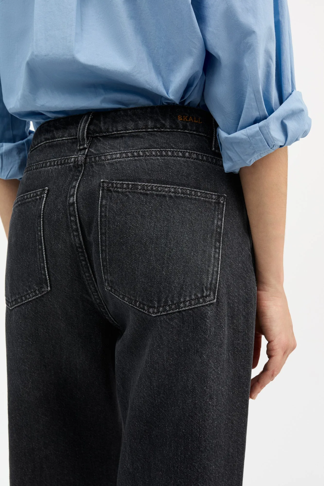 Allison cropped jeans - Vintage washed black sold by Skall Studio product image thumbnail 4