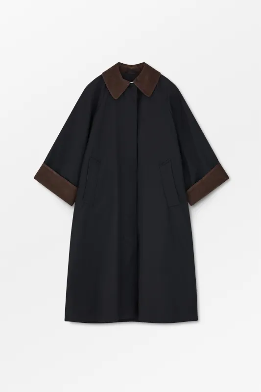 Gaby coat - Black/Brown made by Skall Studio