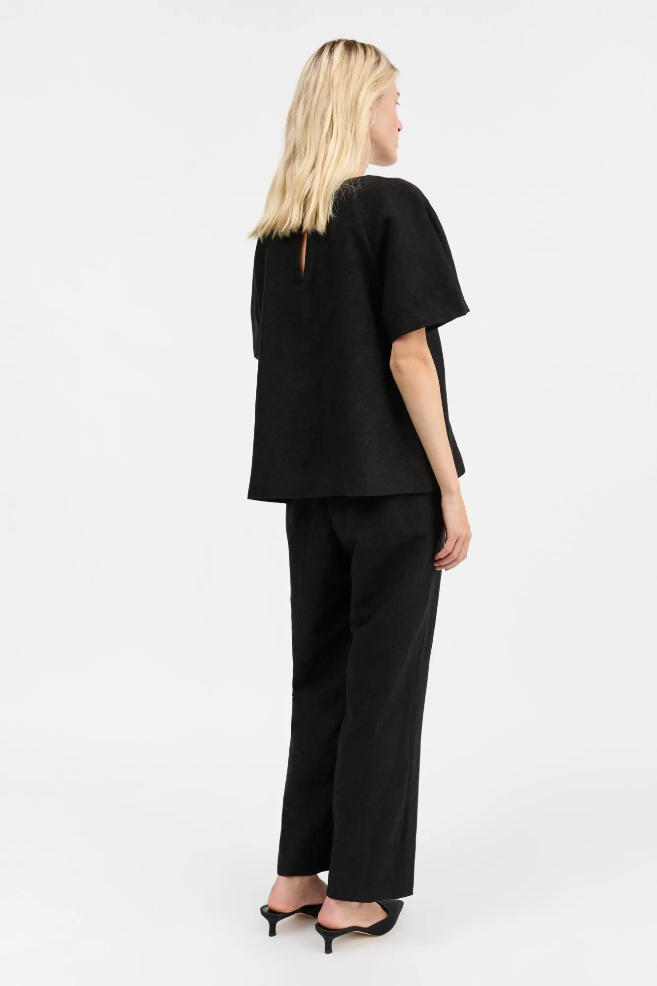 Nila tee - Black sold by Skall Studio product image thumbnail 4