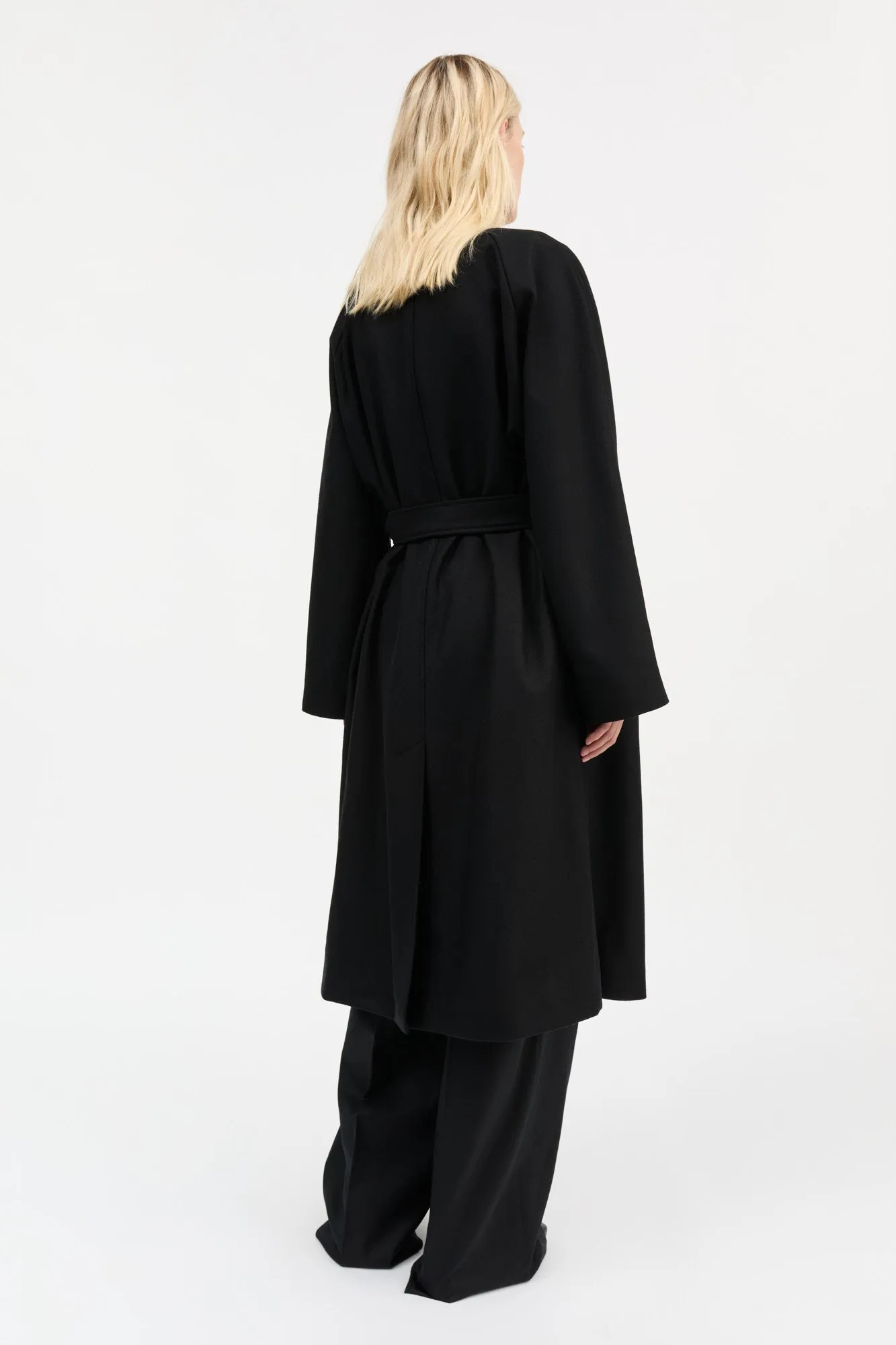 Perry coat - Black sold by Skall Studio product image thumbnail 4
