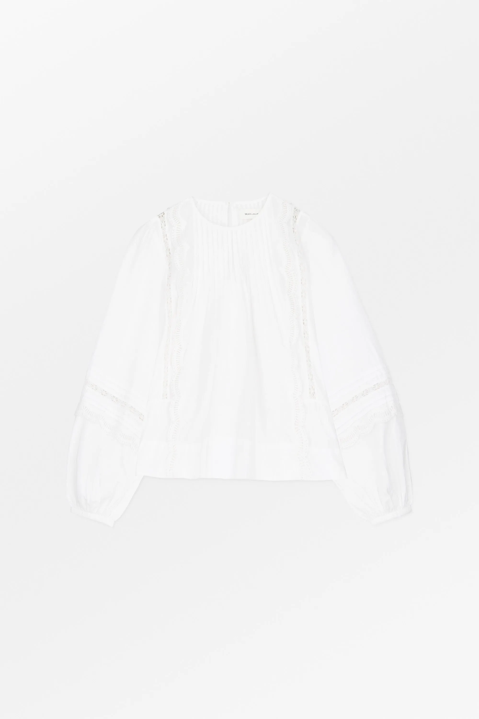 Leaf blouse - Optic white sold by Skall Studio