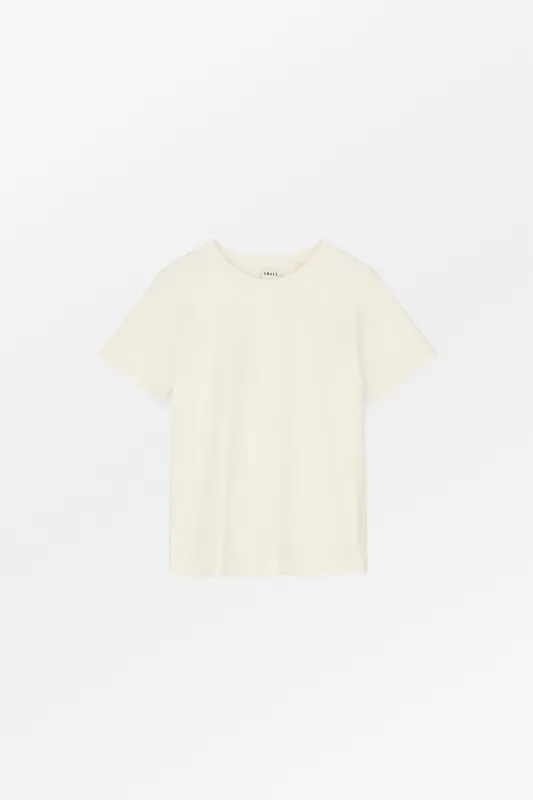 Loui regular tee - Off white made by Skall Studio