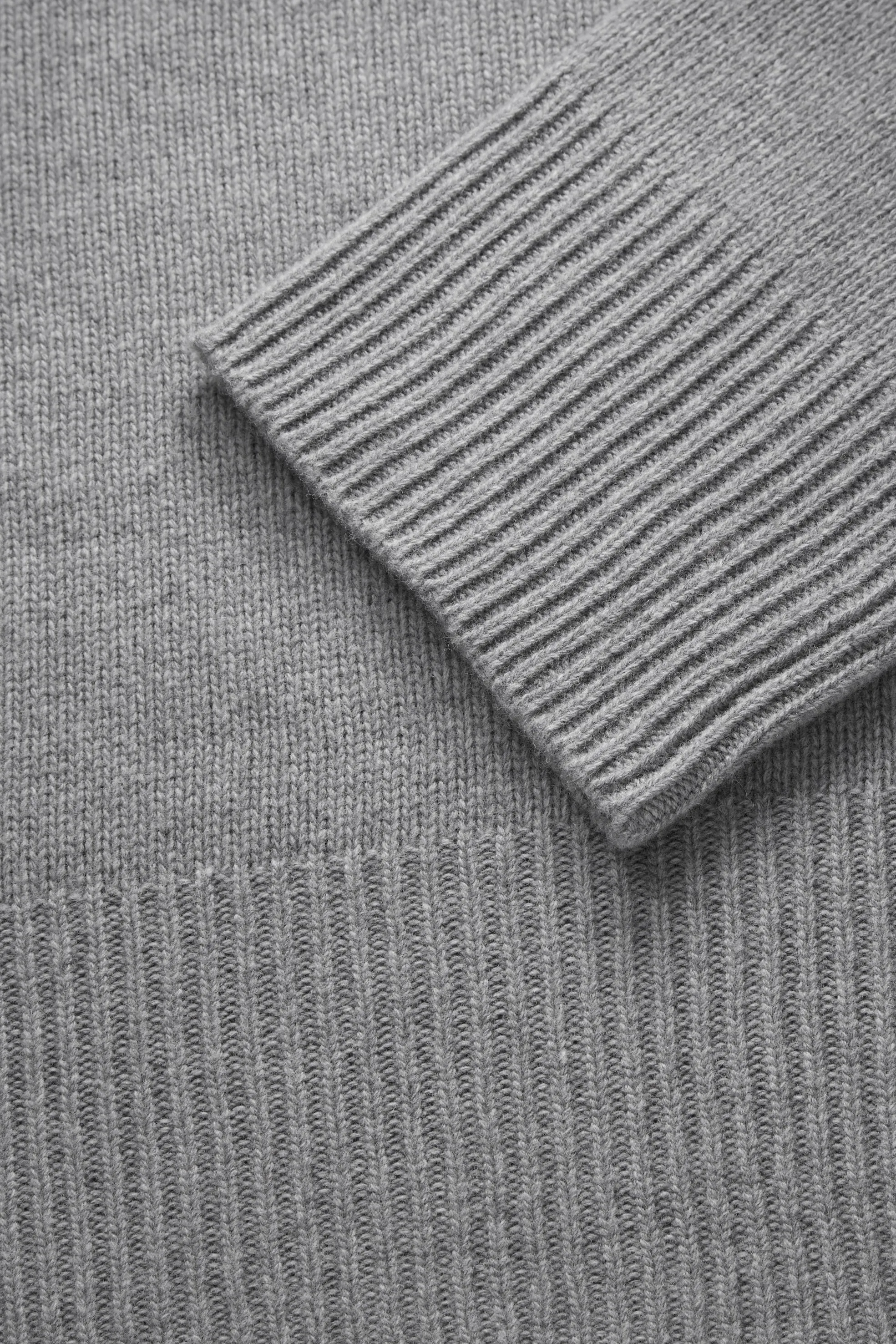 Silene t-neck - Grey melange sold by Skall Studio product image thumbnail 5