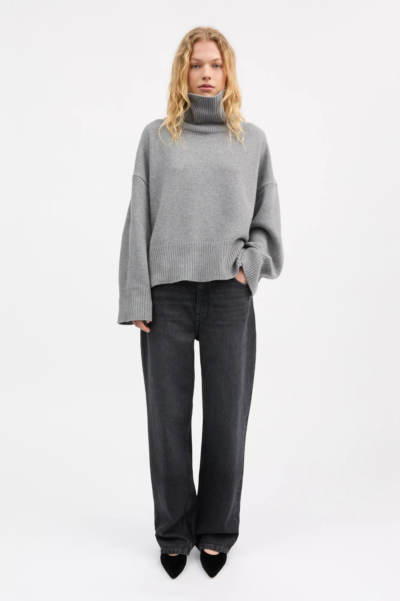 Silene t-neck - Grey melange sold by Skall Studio product image thumbnail 3