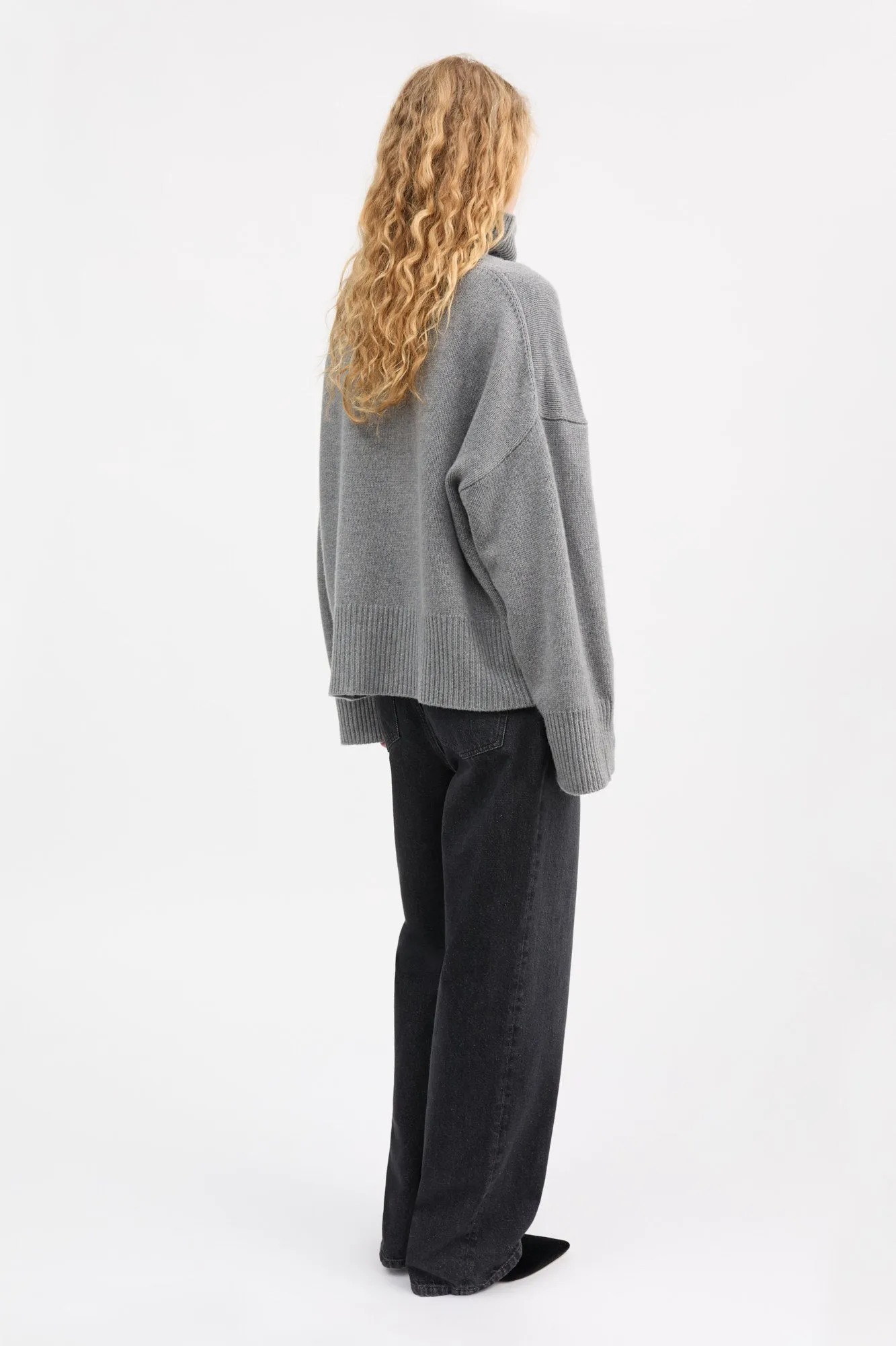Silene t-neck - Grey melange sold by Skall Studio product image thumbnail 4