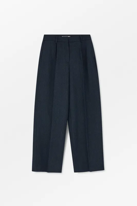 Thom trousers - Navy black made by Skall Studio