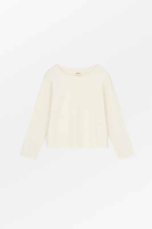 Loui oversized blouse - Off white sold by Skall Studio