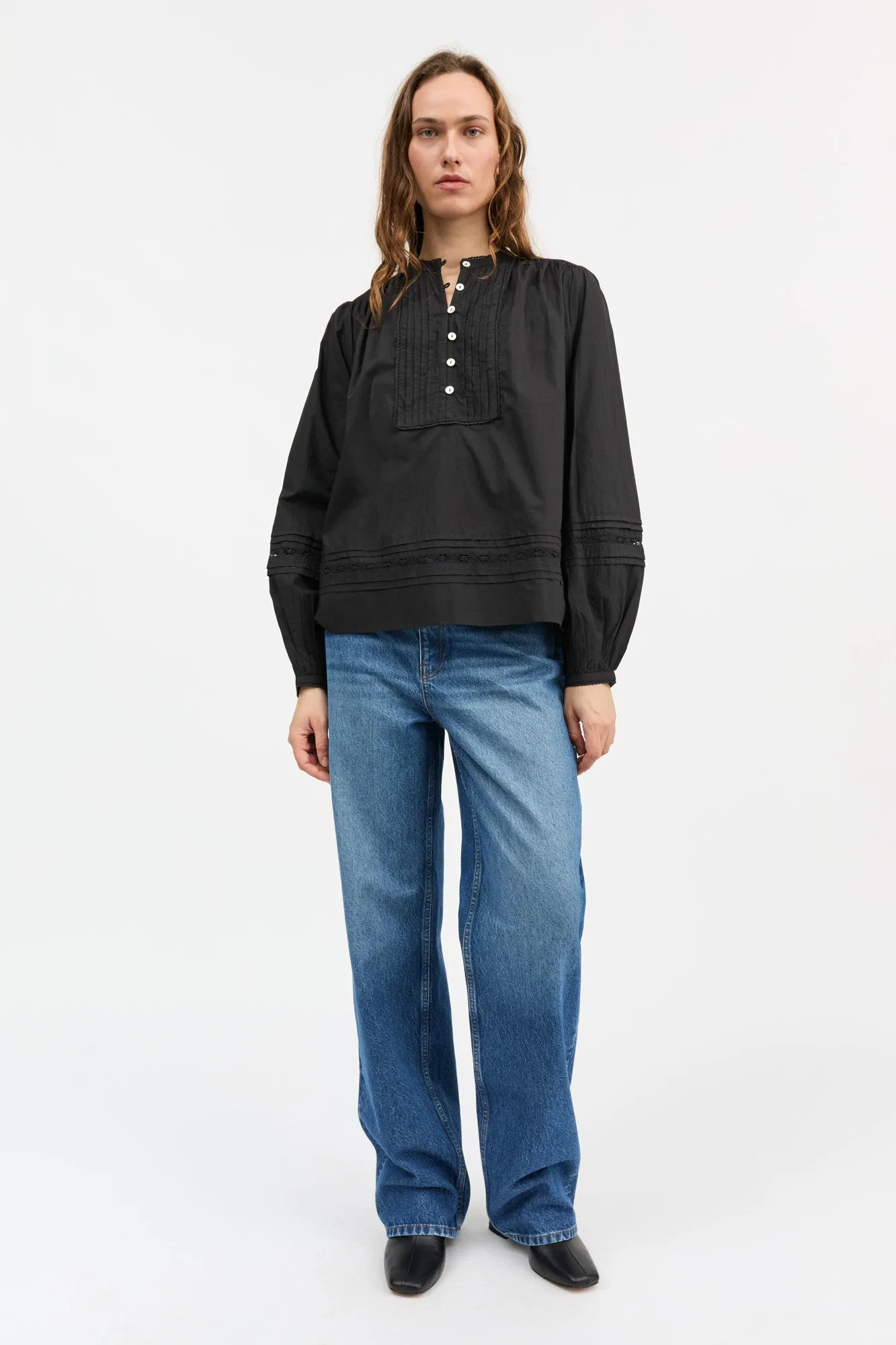 Leaf shirt - Black sold by Skall Studio product image thumbnail 3