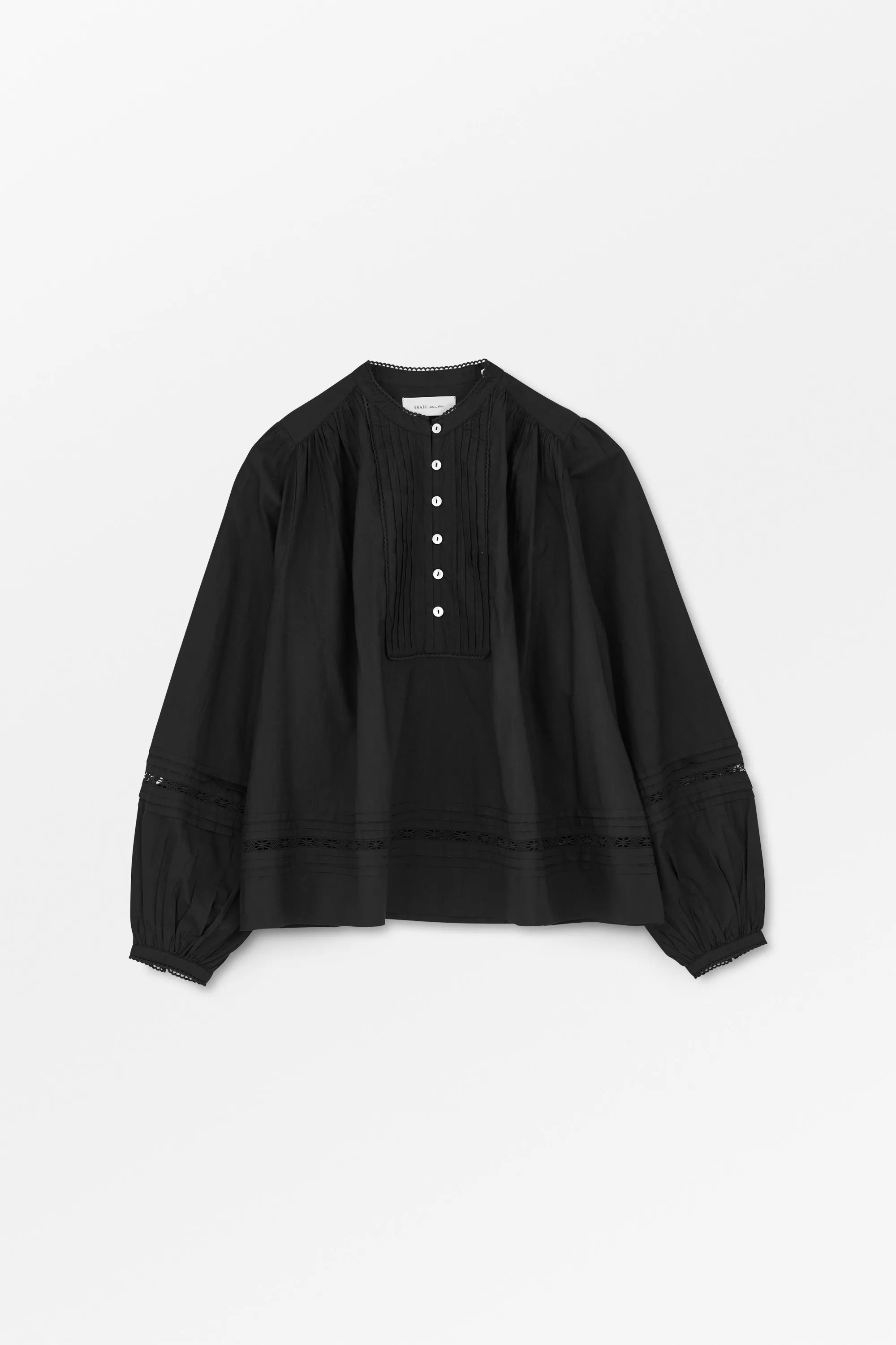 Leaf shirt - Black sold by Skall Studio