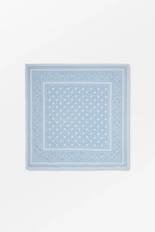 Skall classic scarf 90x90 - Sky blue made by Skall Studio
