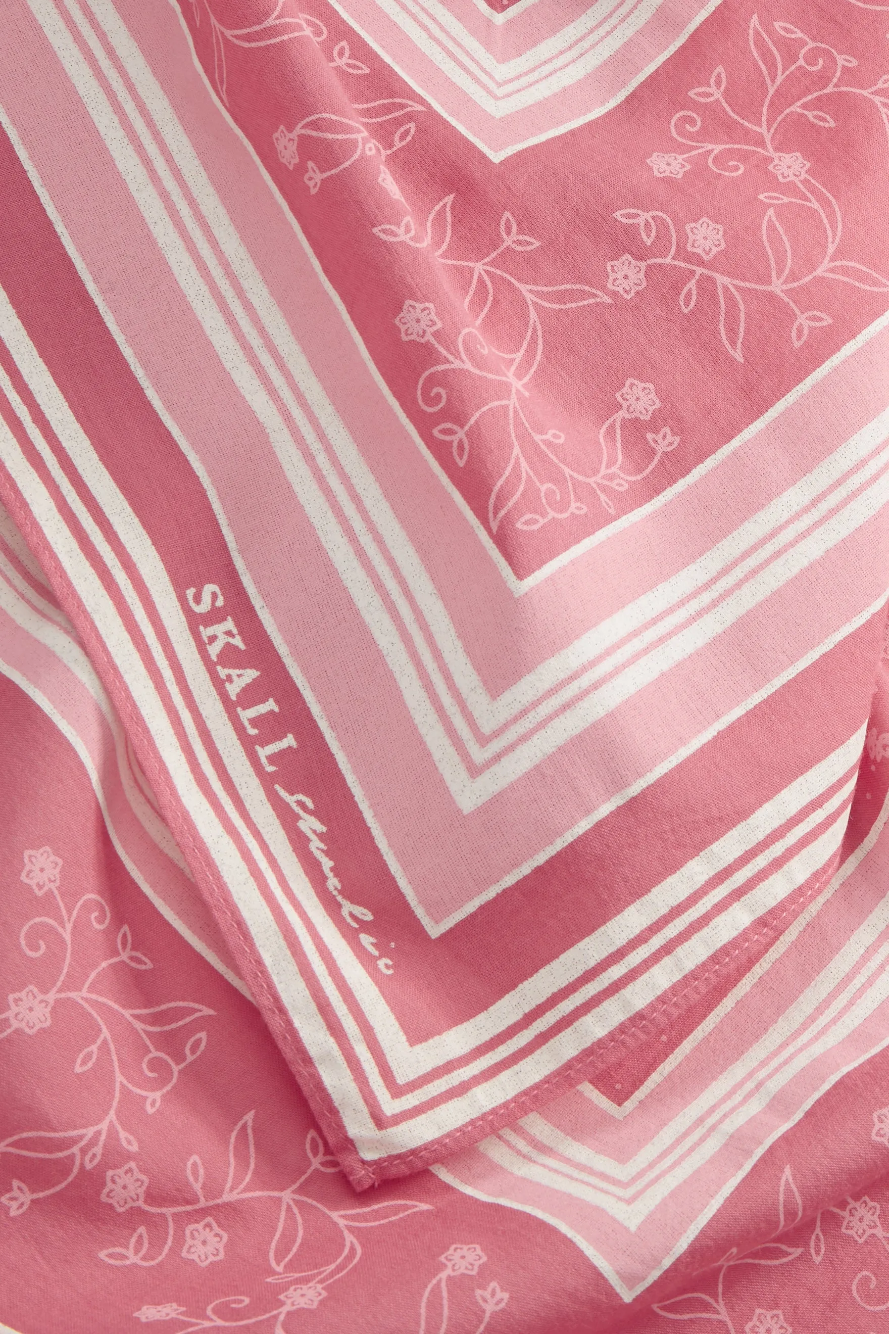 Skall classic scarf 90x90 - Hot pink sold by Skall Studio product image thumbnail 3