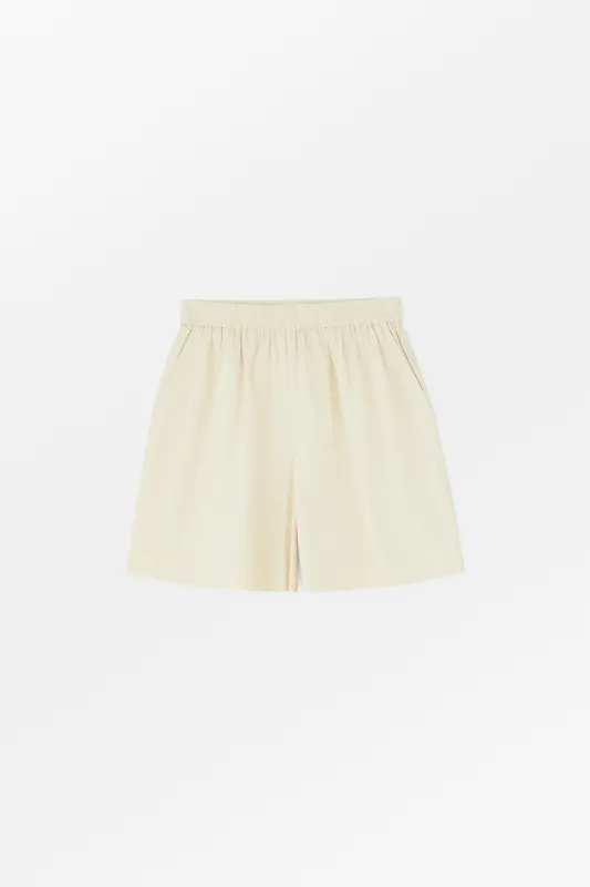 Edgar shorts - Buttermilk made by Skall Studio