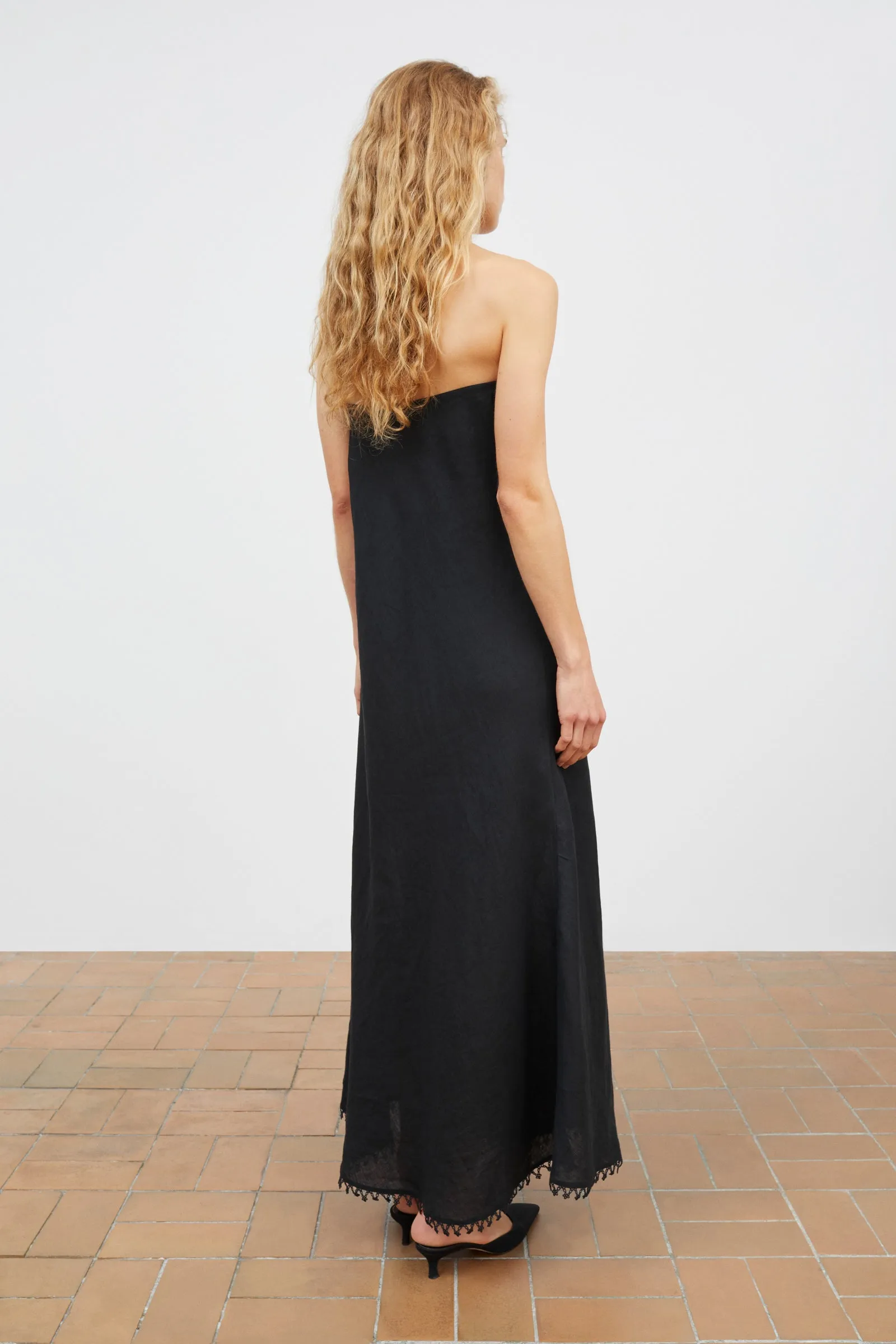 Victoria dress - Black sold by Skall Studio product image thumbnail 4