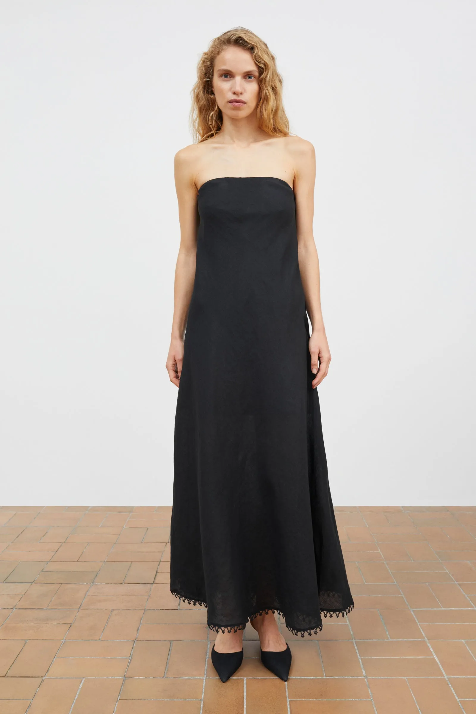 Victoria dress - Black sold by Skall Studio product image thumbnail 2