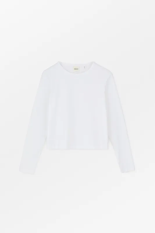 Loui blouse - Optic white made by Skall Studio