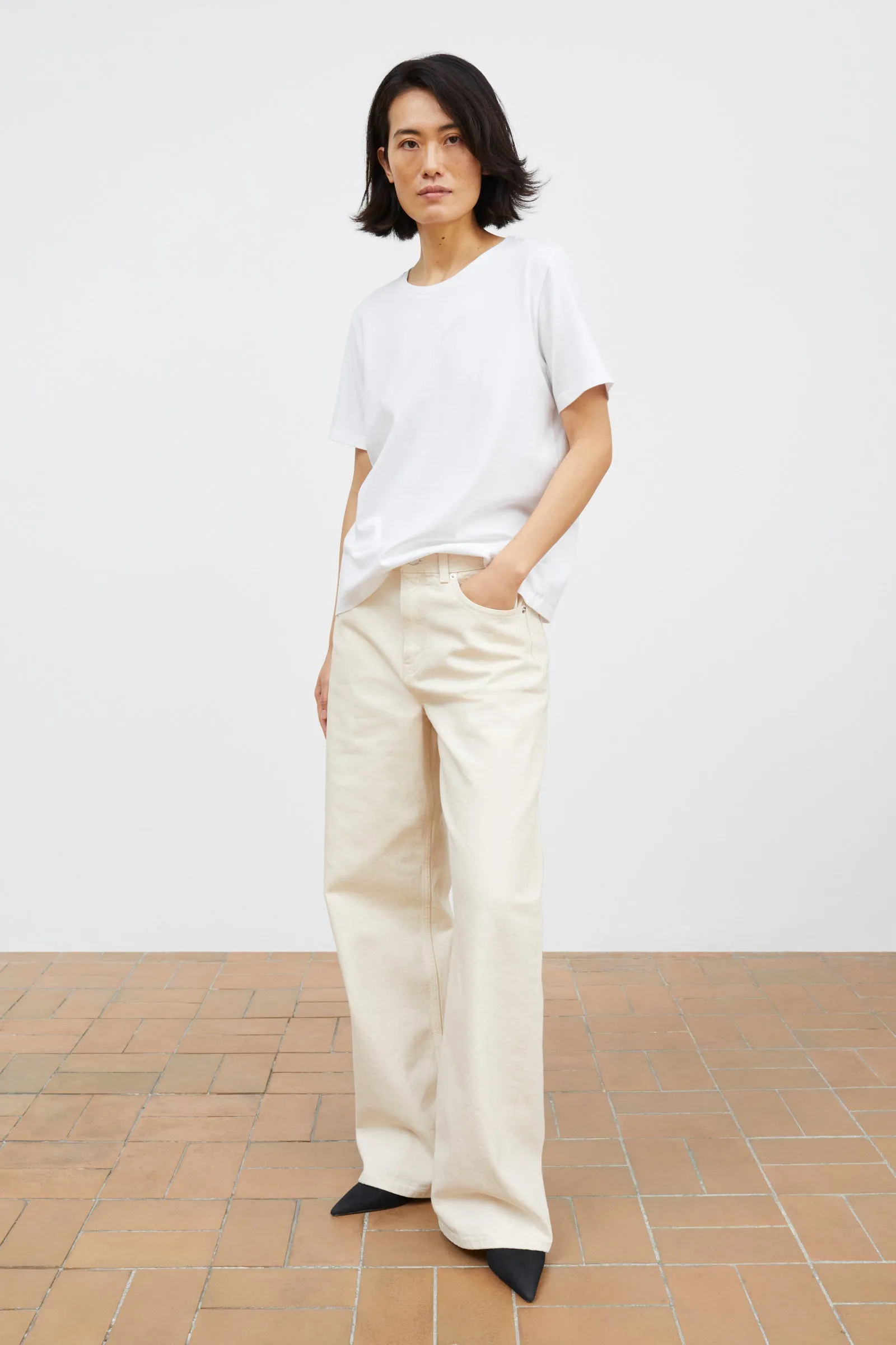 Willow wide jeans - Ecru sold by Skall Studio product image thumbnail 2