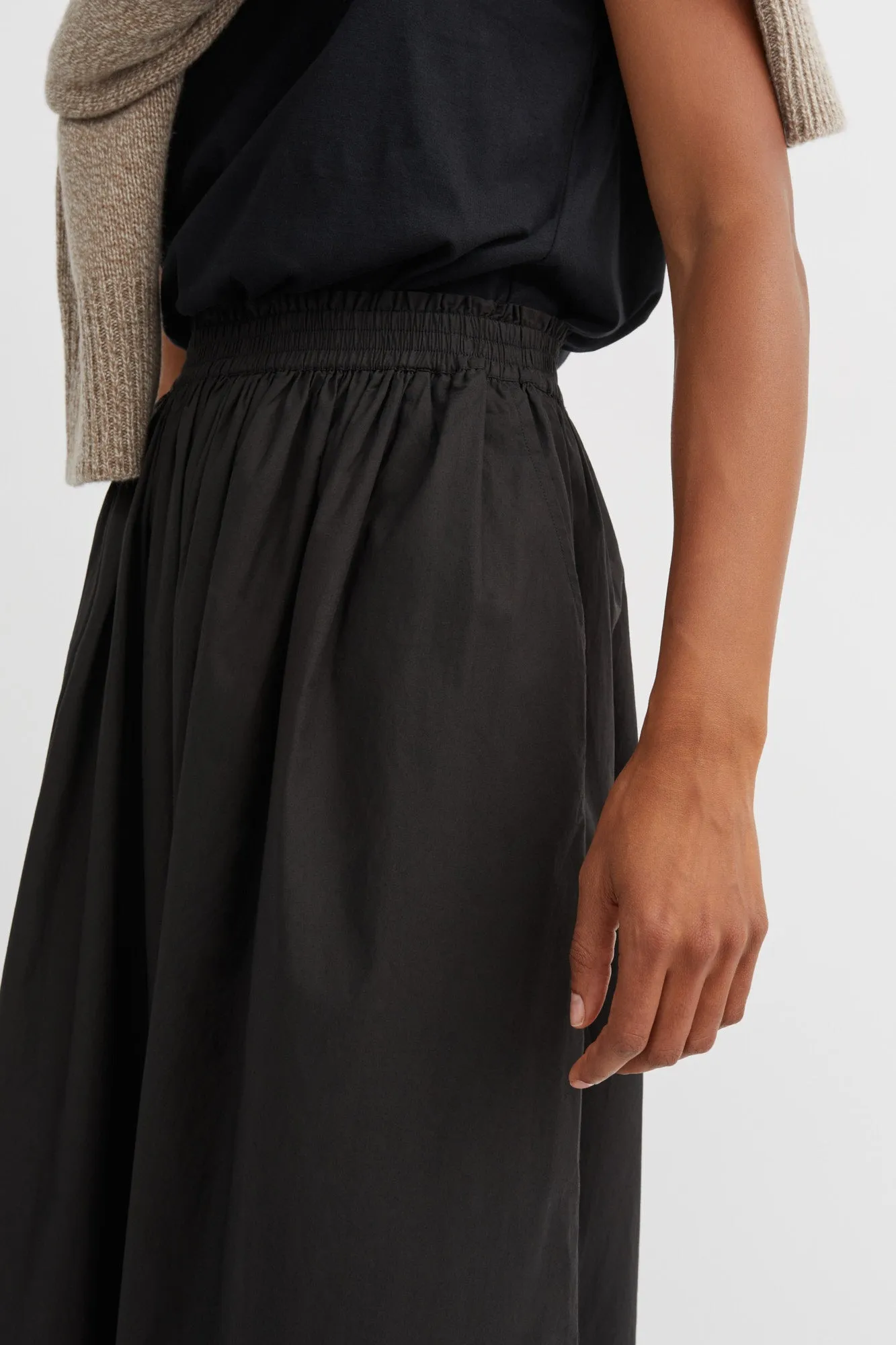 Dagny skirt - Black sold by Skall Studio product image thumbnail 3
