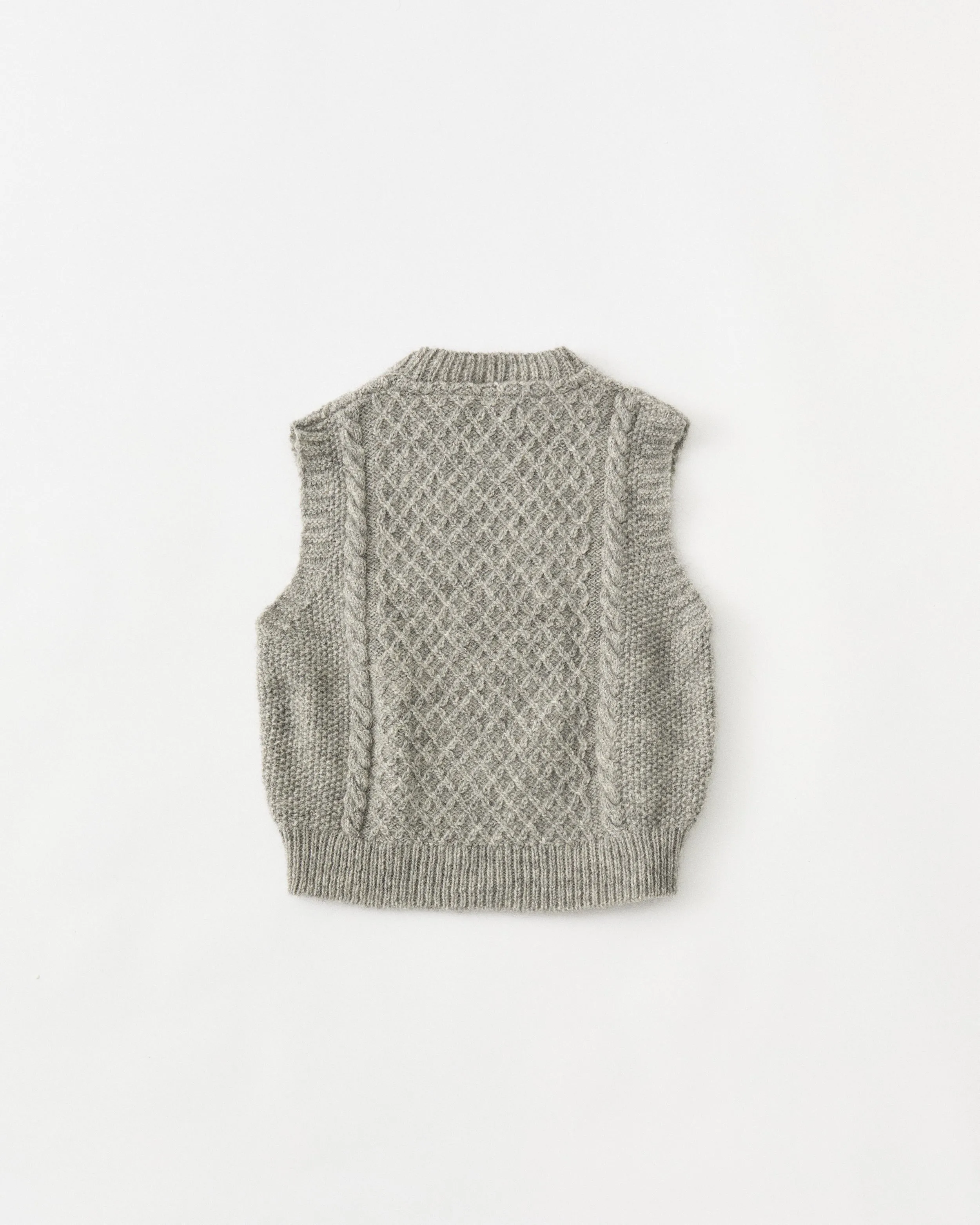 Oda Vest Knitting Pattern sold by Skall Studio product image thumbnail 4