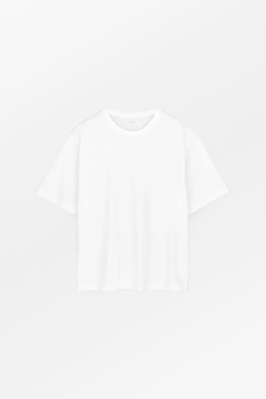 Andy oversize tee - Optic white made by Skall Studio