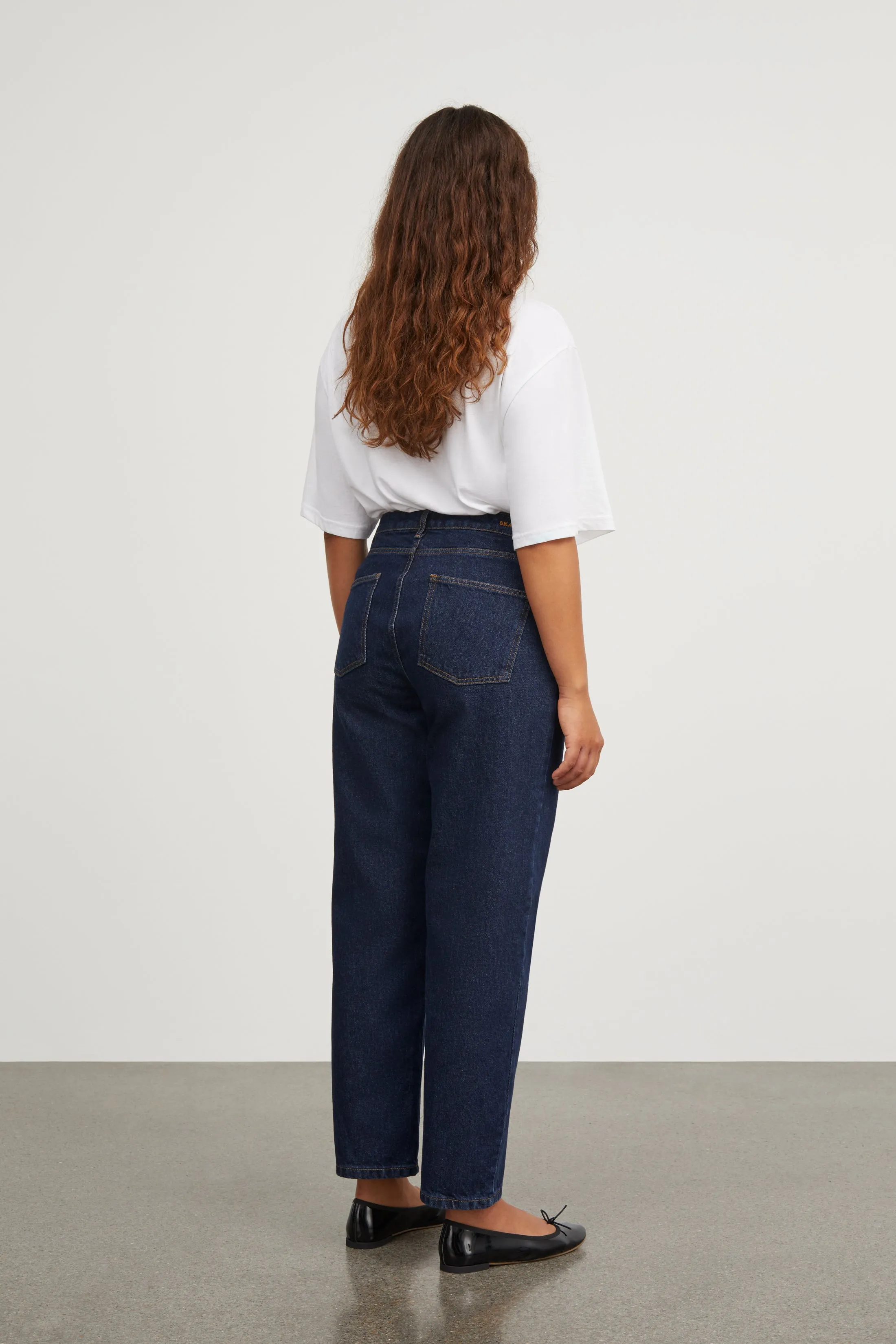 Andy oversize tee - Optic white sold by Skall Studio product image thumbnail 4